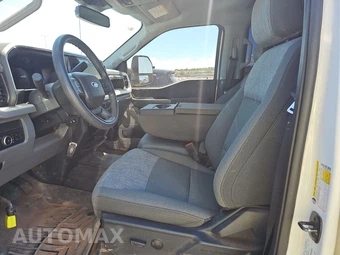 2025 Ford Super Duty F-250 XLT Crew Cab Long Bed - miniatura 7