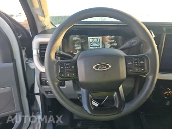 2025 Ford Super Duty F-250 XLT Crew Cab Long Bed - miniatura 10