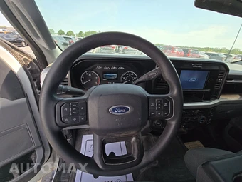 2025 Ford Super Duty F-250 XLT Crew Cab Long Bed - miniatura 10