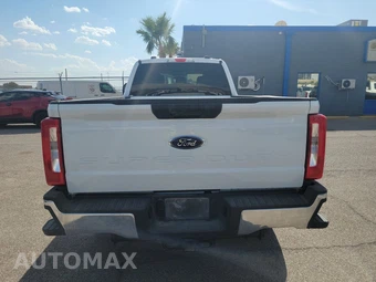 2025 Ford Super Duty F-250 XLT Crew Cab Long Bed - miniatura 5
