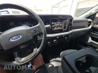 2025 Ford Super Duty F-250 XLT Crew Cab Long Bed - miniatura 10