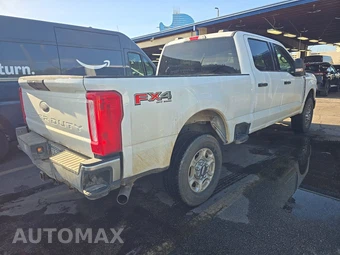 2025 Ford Super Duty F-250 XLT Crew Cab Medium Bed - miniatura 4