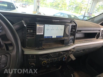 2025 Ford Super Duty F-250 XLT Crew Cab Medium Bed - miniatura 11