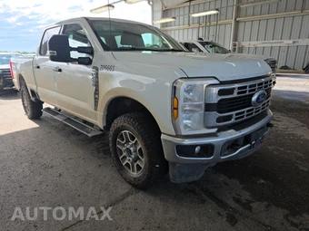 2025 Ford Super Duty F-250 XLT Crew Cab Medium Bed - miniatura 3