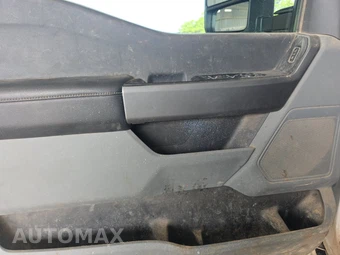2025 Ford Super Duty F-250 XLT Crew Cab Medium Bed - miniatura 9