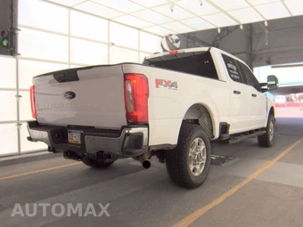 2025 Ford Super Duty F-250 XLT Crew Cab Medium Bed - miniatura 4