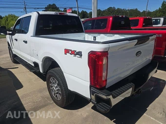 2025 Ford Super Duty F-250 XLT Crew Cab Medium Bed - miniatura 2