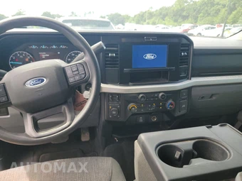2025 Ford Super Duty F-250 XLT Crew Cab Medium Bed - miniatura 11