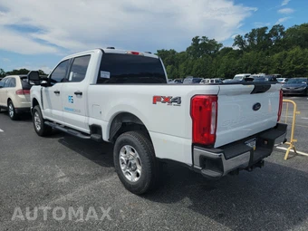 2025 Ford Super Duty F-250 XLT Crew Cab Medium Bed - miniatura 6