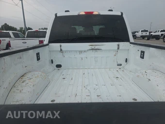 2025 Ford Super Duty F-250 XLT Crew Cab Medium Bed - miniatura 16