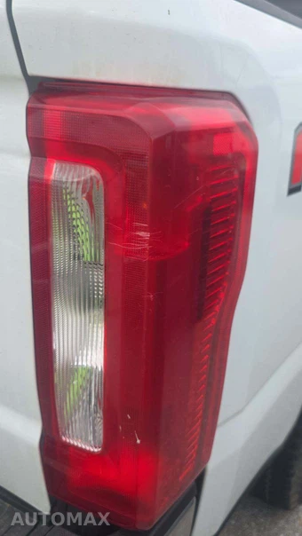 2025 Ford Super Duty F-250 XLT Crew Cab Medium Bed - miniatura 28