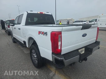 2025 Ford Super Duty F-250 XLT Crew Cab Medium Bed - miniatura 6