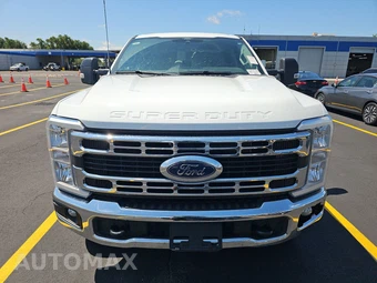 2025 Ford Super Duty F-250 XLT Crew Cab Medium Bed - miniatura 2