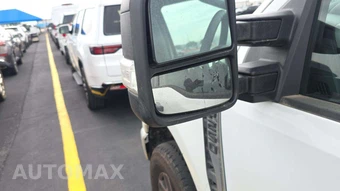2025 Ford Super Duty F-250 XLT Crew Cab Medium Bed - miniatura 30