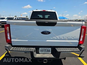 2025 Ford Super Duty F-250 XLT Crew Cab Medium Bed - miniatura 5