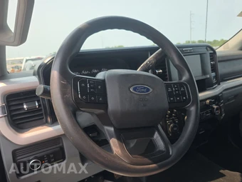 2025 Ford Super Duty F-250 XLT Crew Cab Medium Bed - miniatura 10