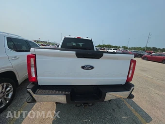 2025 Ford Super Duty F-250 XLT Crew Cab Medium Bed - miniatura 5