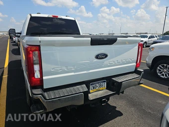 2025 Ford Super Duty F-250 XLT Crew Cab Medium Bed - miniatura 5