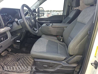 2025 Ford Super Duty F-250 XLT Crew Cab Medium Bed - miniatura 7