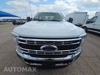 2025 Ford Super Duty F-250 XLT Crew Cab Medium Bed - miniatura 2