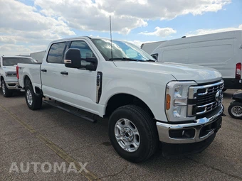 2025 Ford Super Duty F-250 XLT Crew Cab Medium Bed - miniatura 3