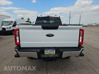 2025 Ford Super Duty F-250 XLT Crew Cab Medium Bed - miniatura 5