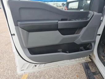 2025 Ford Super Duty F-250 XLT Crew Cab Medium Bed - miniatura 9