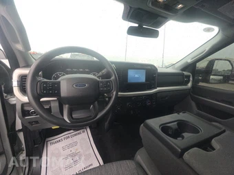 2025 Ford Super Duty F-250 XLT Crew Cab Medium Bed - miniatura 11
