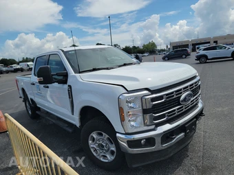 2025 Ford Super Duty F-250 XLT Crew Cab Medium Bed - miniatura 3