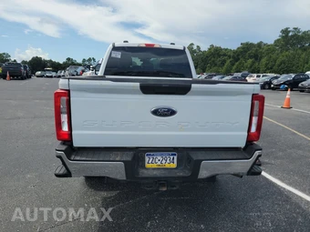 2025 Ford Super Duty F-250 XLT Crew Cab Medium Bed - miniatura 5