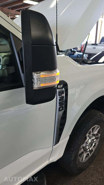 2025 Ford Super Duty F-250 XLT Crew Cab Medium Bed - miniatura 19