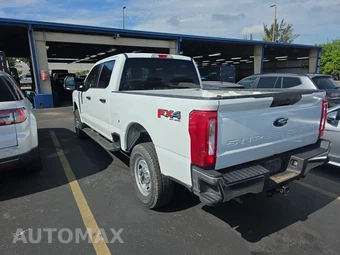 2025 Ford Super Duty F-250 XLT Crew Cab Medium Bed - miniatura 6