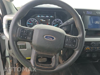 2025 Ford Super Duty F-250 XLT Crew Cab Medium Bed - miniatura 10