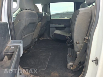 2025 Ford Super Duty F-250 XLT Crew Cab Medium Bed - miniatura 13