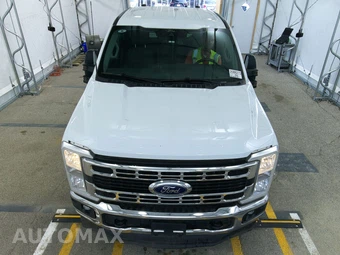 2025 Ford Super Duty F-250 XLT Crew Cab Medium Bed - miniatura 2