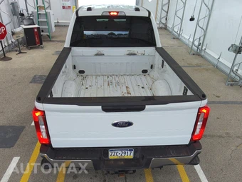 2025 Ford Super Duty F-250 XLT Crew Cab Medium Bed - miniatura 5