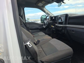 2025 Ford Super Duty F-250 XLT Crew Cab Medium Bed - miniatura 8
