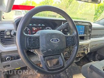 2025 Ford Super Duty F-250 XLT Crew Cab Medium Bed - miniatura 10