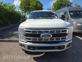 2025 Ford Super Duty F-250 XLT Crew Cab Medium Bed - miniatura 2
