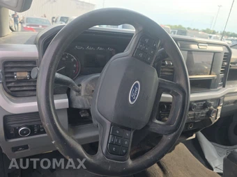 2025 Ford Super Duty F-250 XLT Crew Cab Medium Bed - miniatura 10