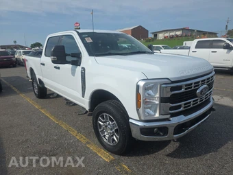 2025 Ford Super Duty F-250 XLT Crew Cab Medium Bed - miniatura 3