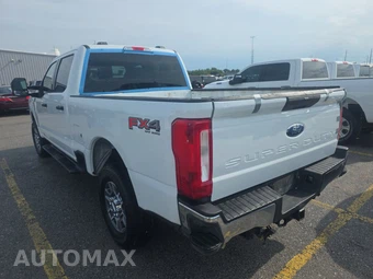 2025 Ford Super Duty F-250 XLT Crew Cab Medium Bed - miniatura 6