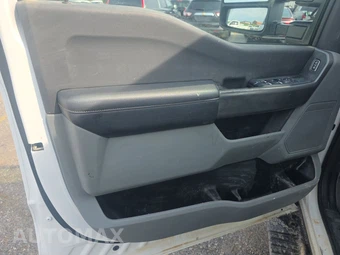 2025 Ford Super Duty F-250 XLT Crew Cab Medium Bed - miniatura 9