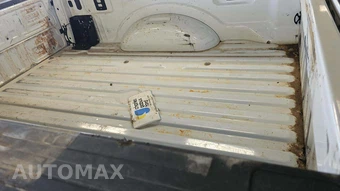 2025 Ford Super Duty F-250 XLT Crew Cab Medium Bed - miniatura 18