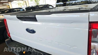 2025 Ford Super Duty F-250 XLT Crew Cab Medium Bed - miniatura 22
