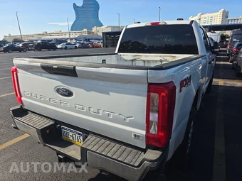 2025 Ford Super Duty F-250 XLT Crew Cab Medium Bed - miniatura 4