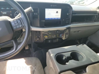 2025 Ford Super Duty F-250 XLT Crew Cab Medium Bed - miniatura 11