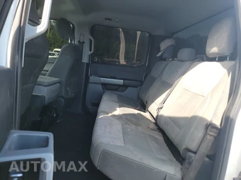 2025 Ford Super Duty F-250 XLT Crew Cab Medium Bed - miniatura 13