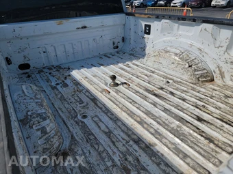 2025 Ford Super Duty F-250 XLT Crew Cab Medium Bed - miniatura 16