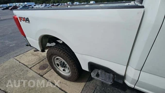 2025 Ford Super Duty F-250 XLT Crew Cab Medium Bed - miniatura 20
